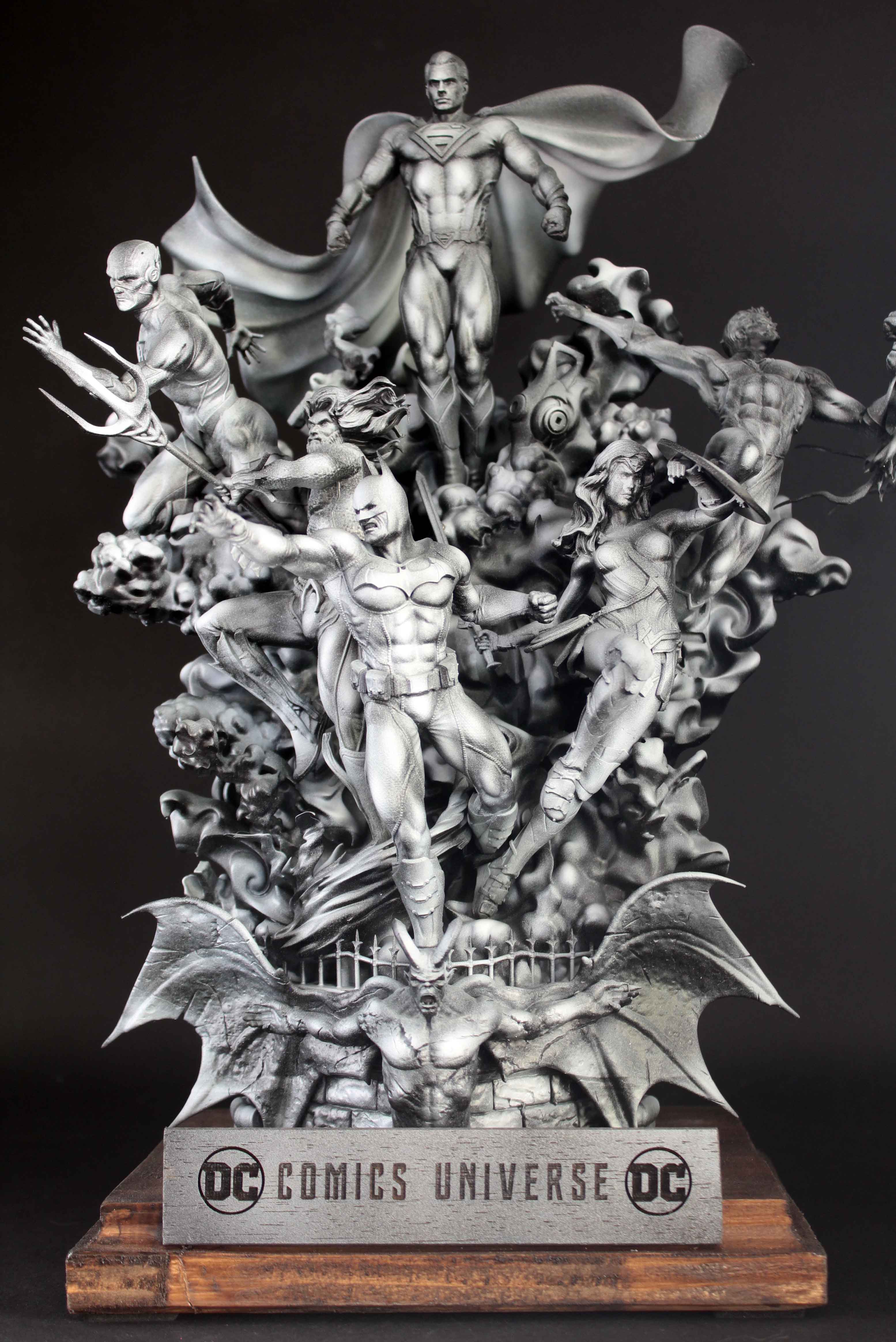 Justice League Diorama da collezione - DC Comics Figure effetto fumo - scala 1:4