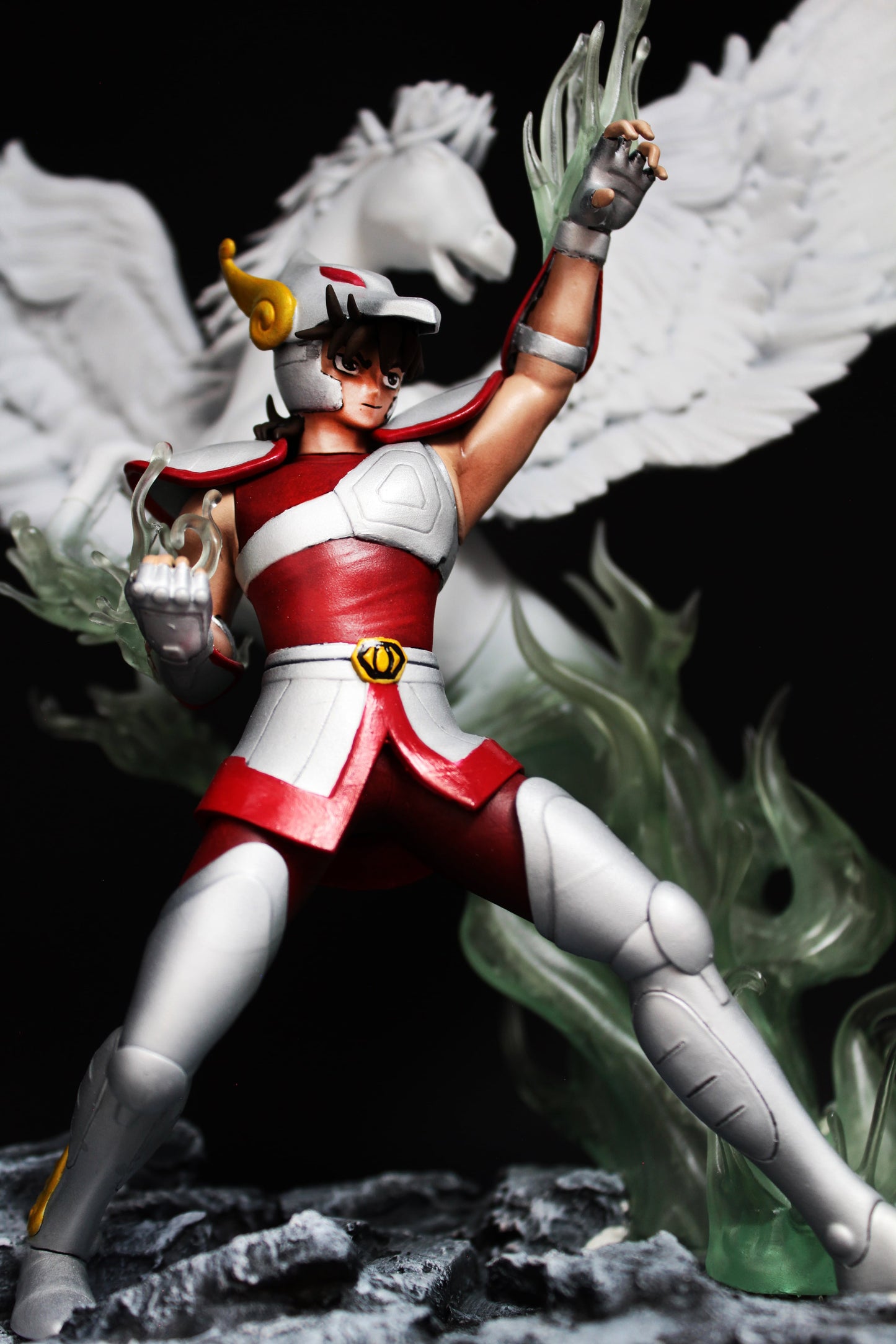 Saint Seiya Diorama Pegasus - Knight of Zodiac Action Figure - Statua di Pegasus con cavallo pezzo esclusivo con Multi LED scena notturna