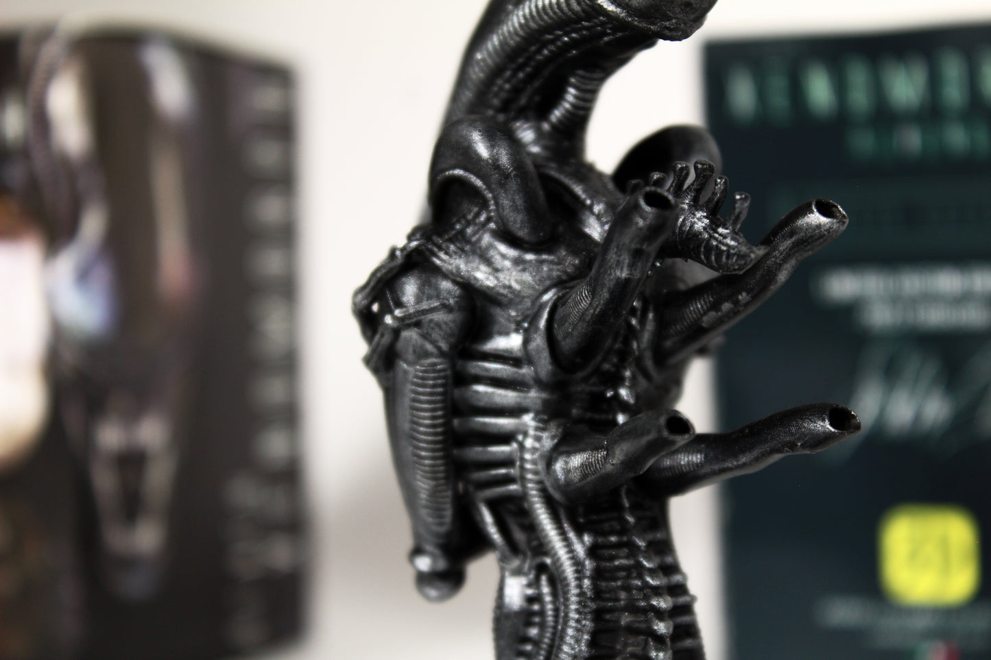 Alien Figure Collection - statua Xenomorph Born con scatola e targa Limited Edition per collezionisti, idea regalo action figure Made in ITA