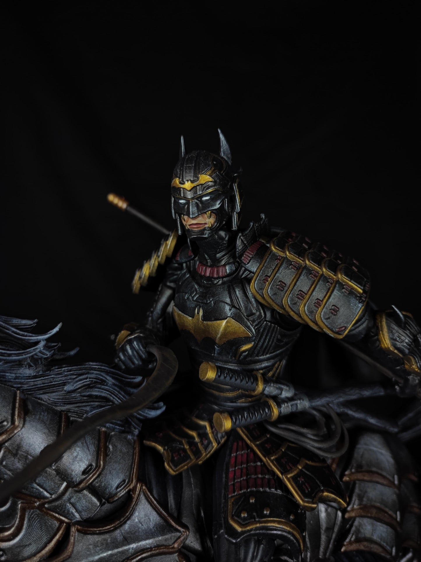 Action Figure Batman Samurai, Statua Batman Samurai da 32 cm, Batman Samurai statua da collezione, dettagli incredibili, Action Figure esclusiva Made in Italy