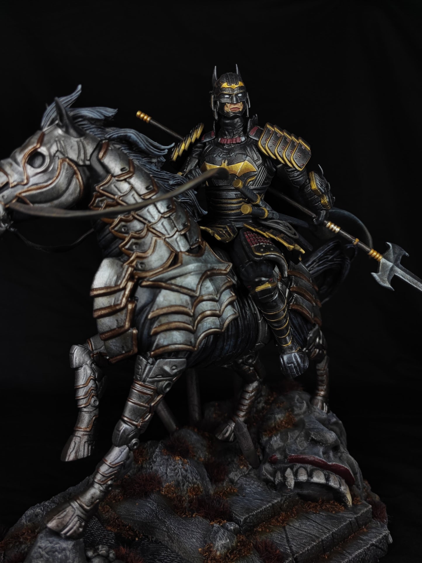 Action Figure Batman Samurai, Statua Batman Samurai da 32 cm, Batman Samurai statua da collezione, dettagli incredibili, Action Figure esclusiva Made in Italy