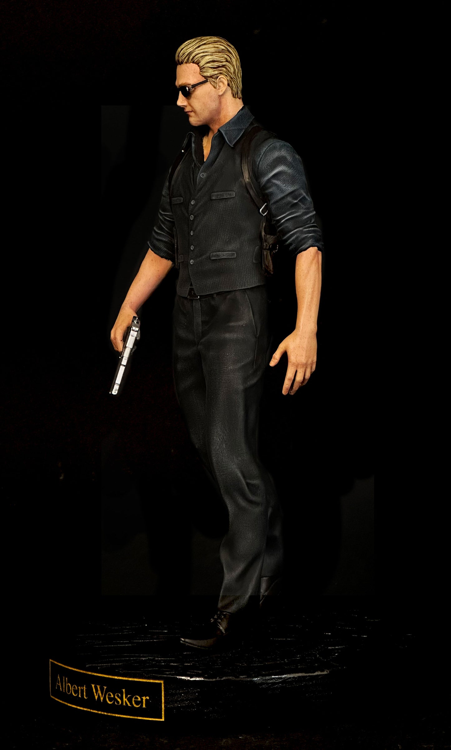 Albert Wesker Figure Statua da Collezione, Resident Evil 4 Figure, statua realistica di Albert Wesker con Exclusive Silver Box Collector Ed.