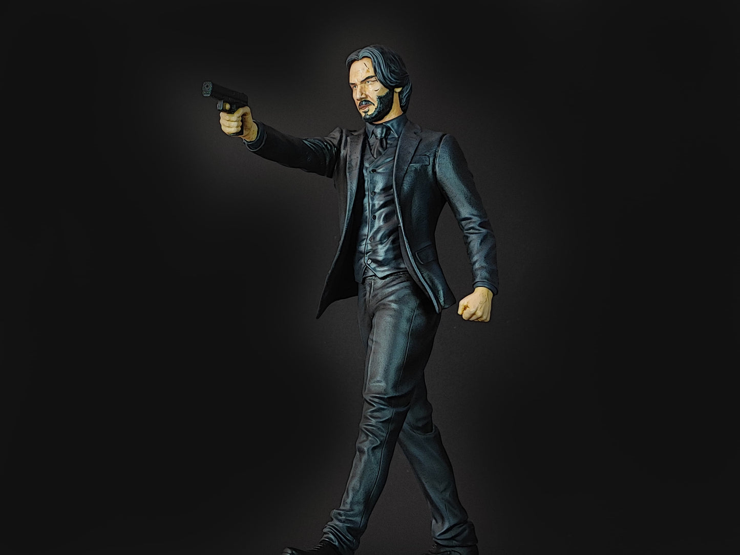 Action Figure John Wick, Statua John Wick da 32 cm, John Wick statua da collezione, dettagli incredibili, Action Figure esclusiva Made in Italy