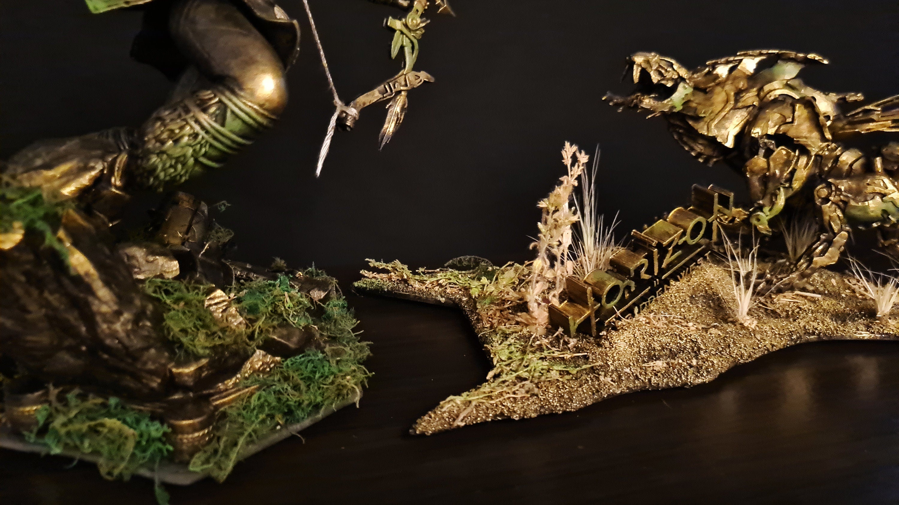 Horizon Forbidden West seconda parte del Diorama da collezione esclusivo con multi LED - Aloy Figure