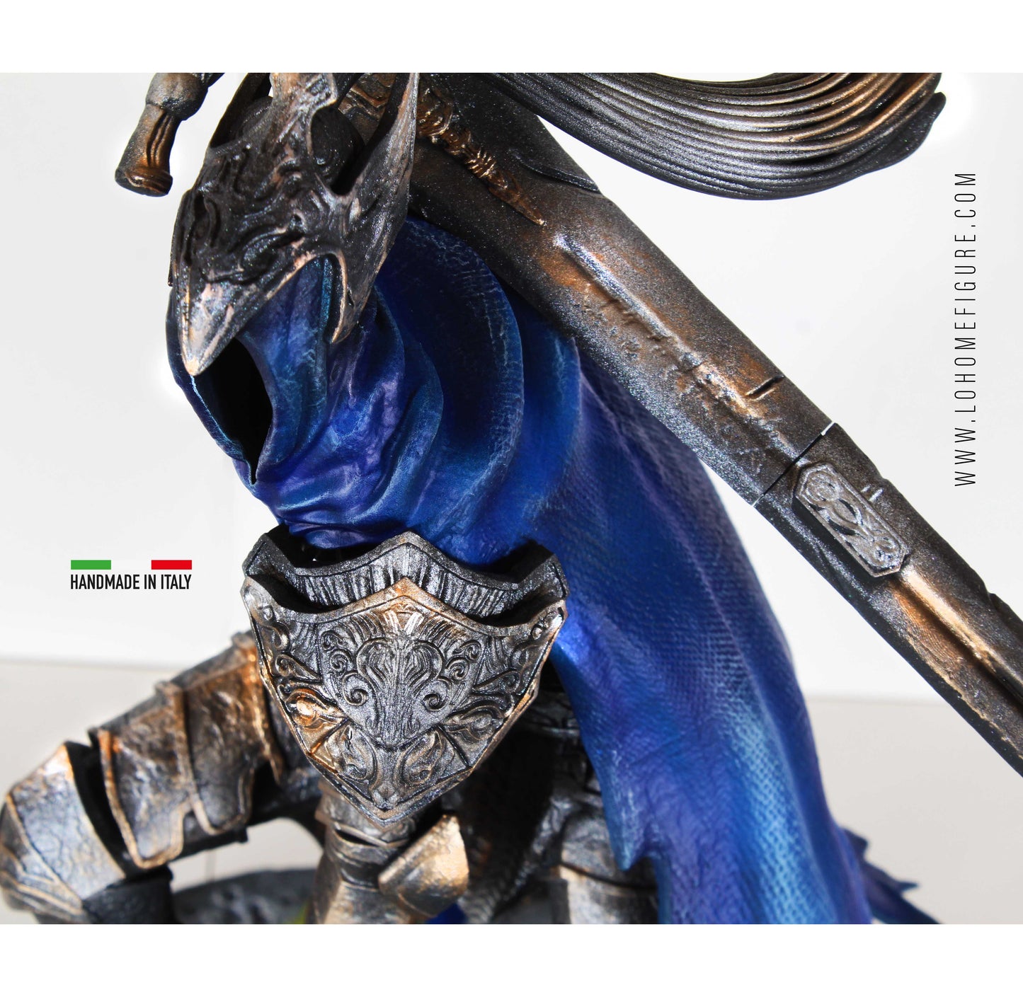 Artorias the Abysswalker Figure, Dark Souls Statua da collezione, con scatola da collezione Diorama con effetti realistici e qualità 12K con incisione Made in Italy