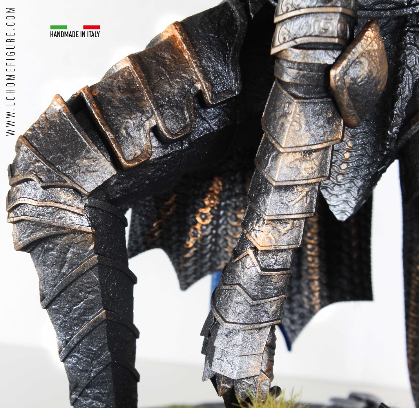 Artorias the Abysswalker Figure, Dark Souls Statua da collezione, con scatola da collezione Diorama con effetti realistici e qualità 12K con incisione Made in Italy