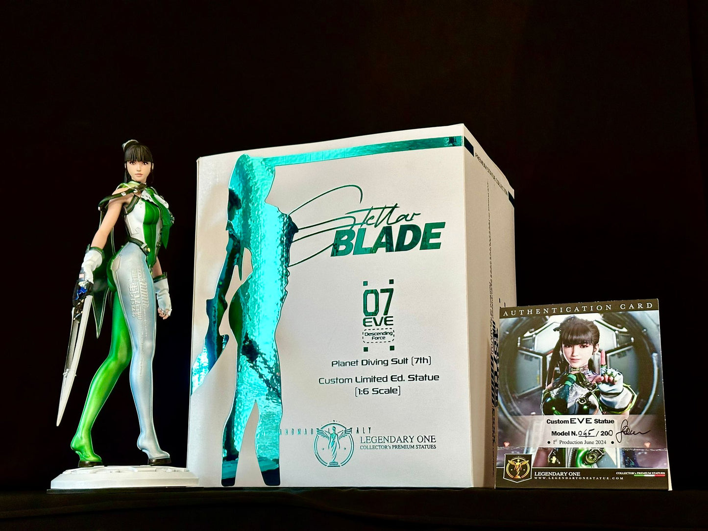 Stellar Blade statue, Eve figure, Stellar Blade Custom Premium Statue, con ali rimovibili, PS5 Stellar Blade, Real Game Color Effect Made in Italy High Res. 12k