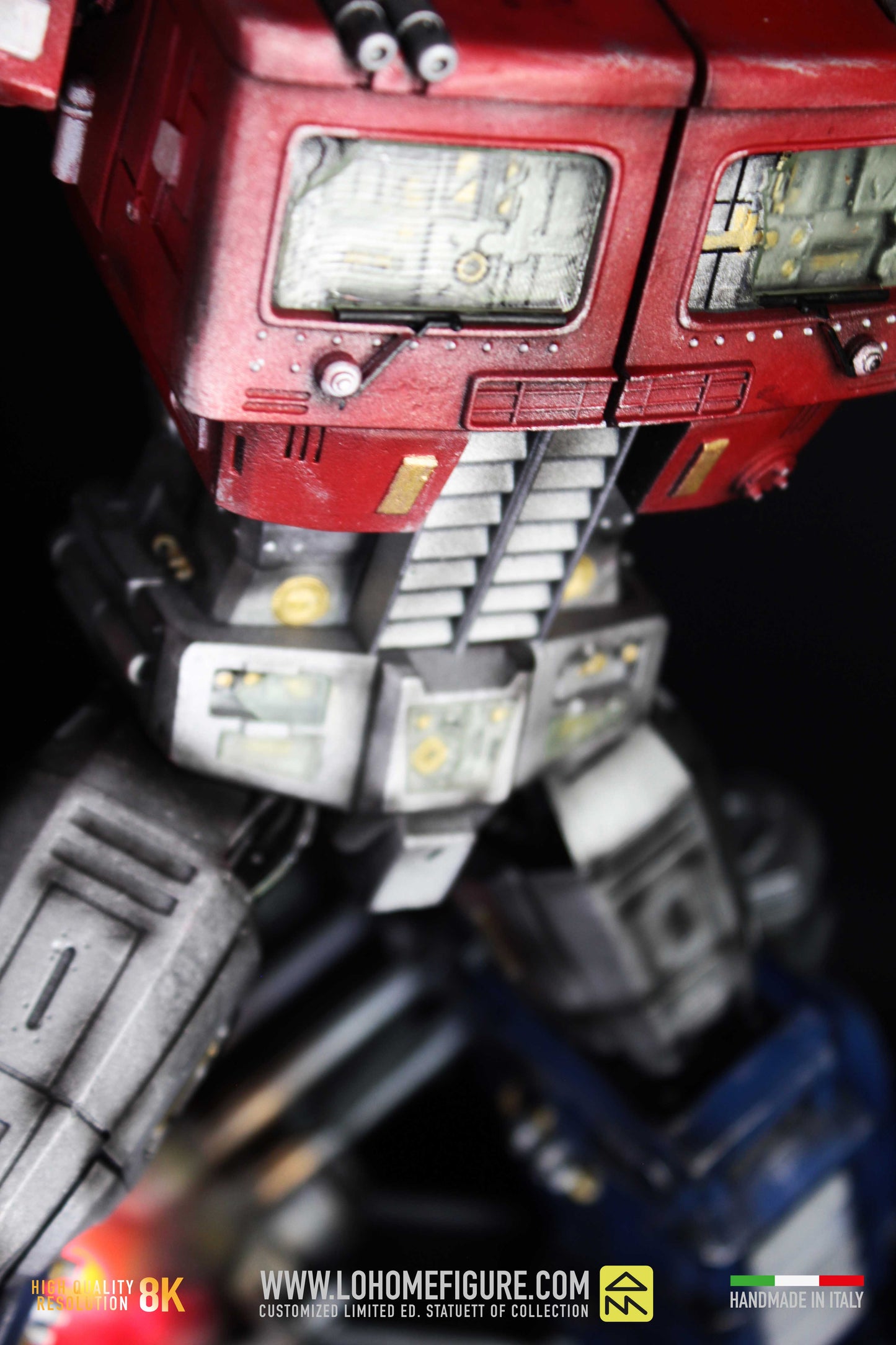 Diorama Optimus Prime Statua da Collezione, Transformers Rise Of The Beast Action Figure Diorama, Real cinematic con effetti di luci, fino a 60cm, Made in Italy