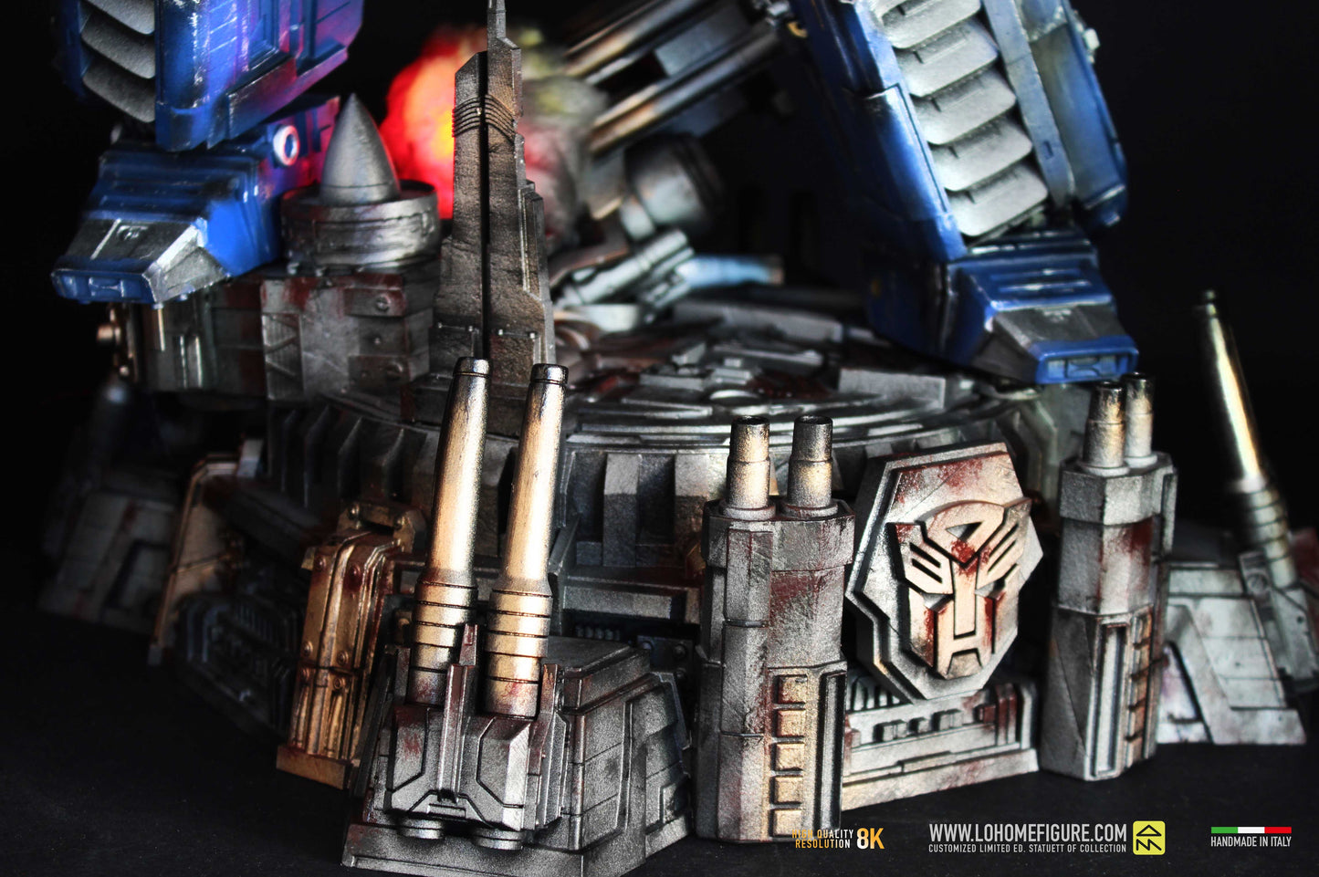 Diorama Optimus Prime Statua da Collezione, Transformers Rise Of The Beast Action Figure Diorama, Real cinematic con effetti di luci, fino a 60cm, Made in Italy