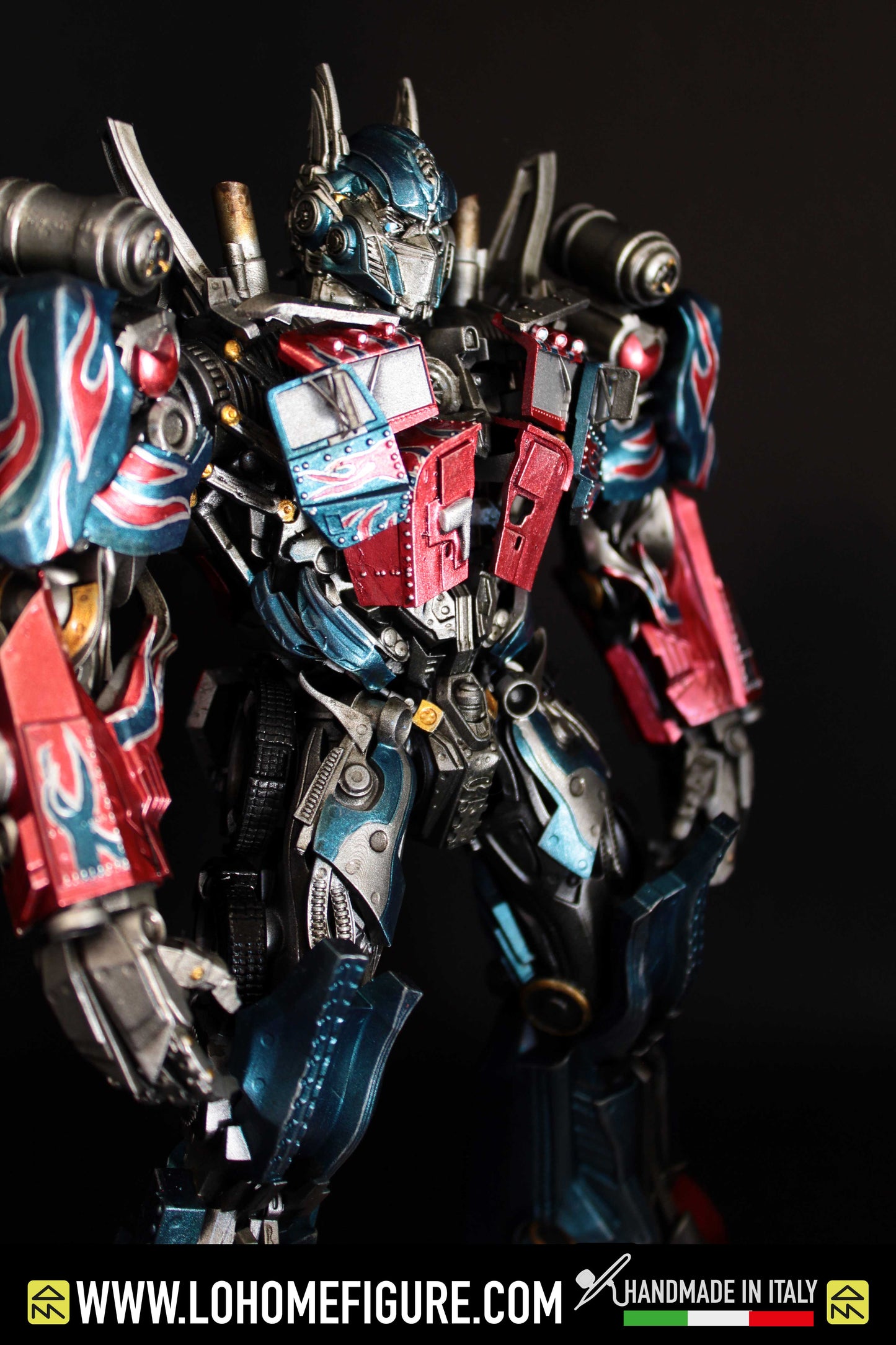 Optimus Prime Action Figure, Transformers Statua da collezione esclusiva di Nemesis Prime Icona Robot, Real cinematic, 28 cm, Made in Italy