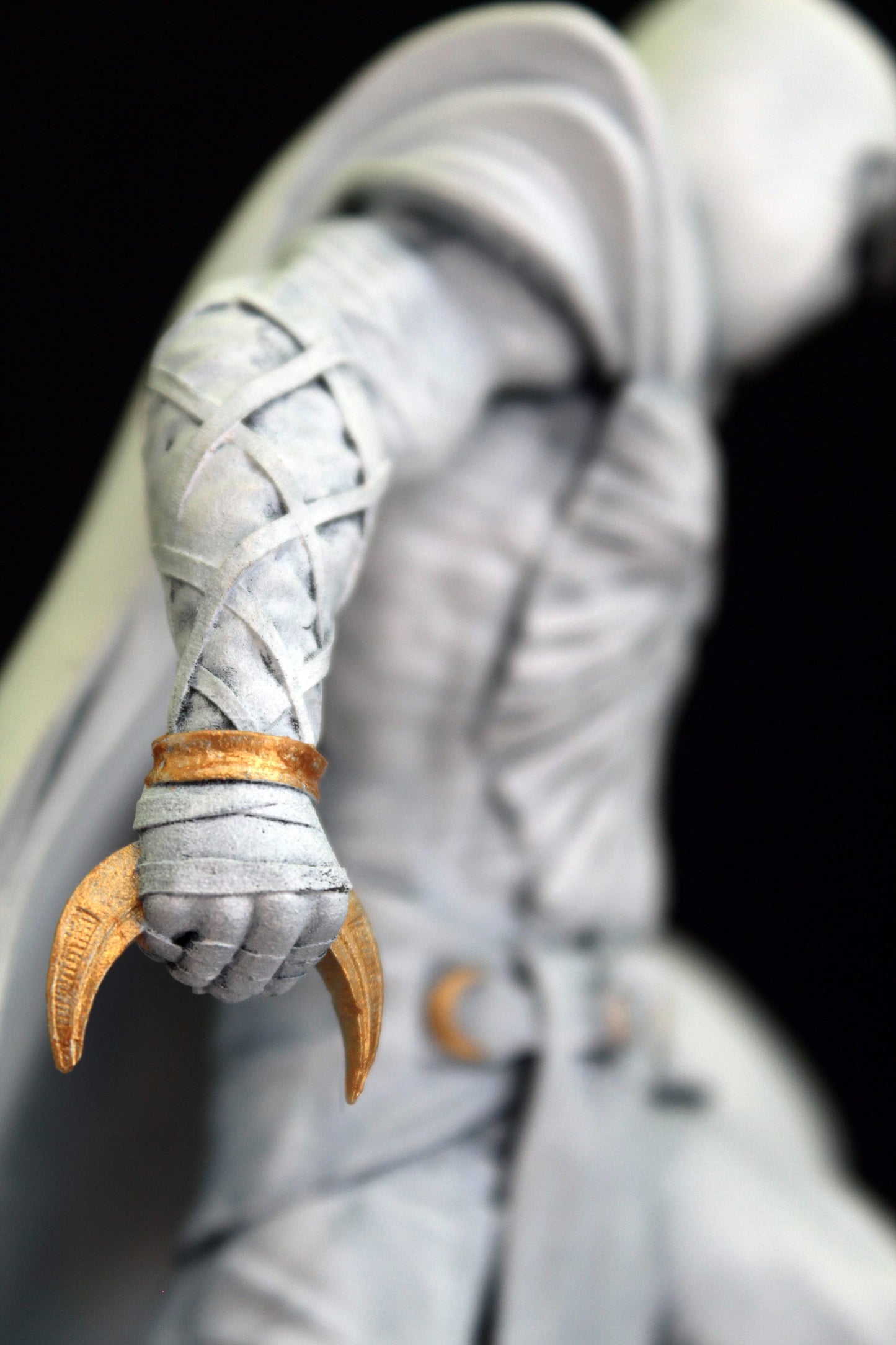 Moon Knight Figure, Moon Knight Statue wonderful character up to 36cm, collectible action figure, real effect, Marc Spector Figure