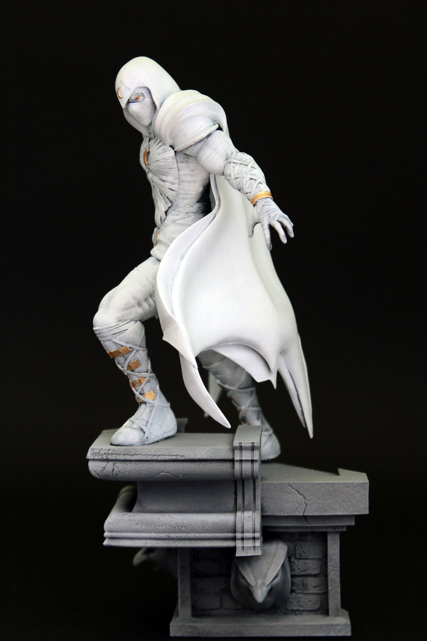 Moon Knight Figure, Moon Knight Statue wonderful character up to 36cm, collectible action figure, real effect, Marc Spector Figure