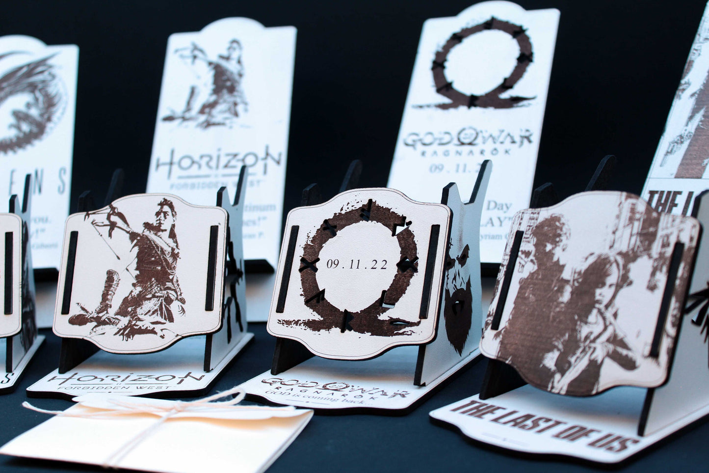 Gift Box Aloy Horizon Forbidden West to give: PS5 controller holder + smartphone holder + greeting card, ideal as a gift